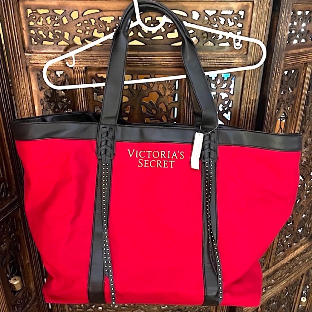 VICTORIA’S SECRET BLACK AND RED TASSLED TOTE BAG NWT